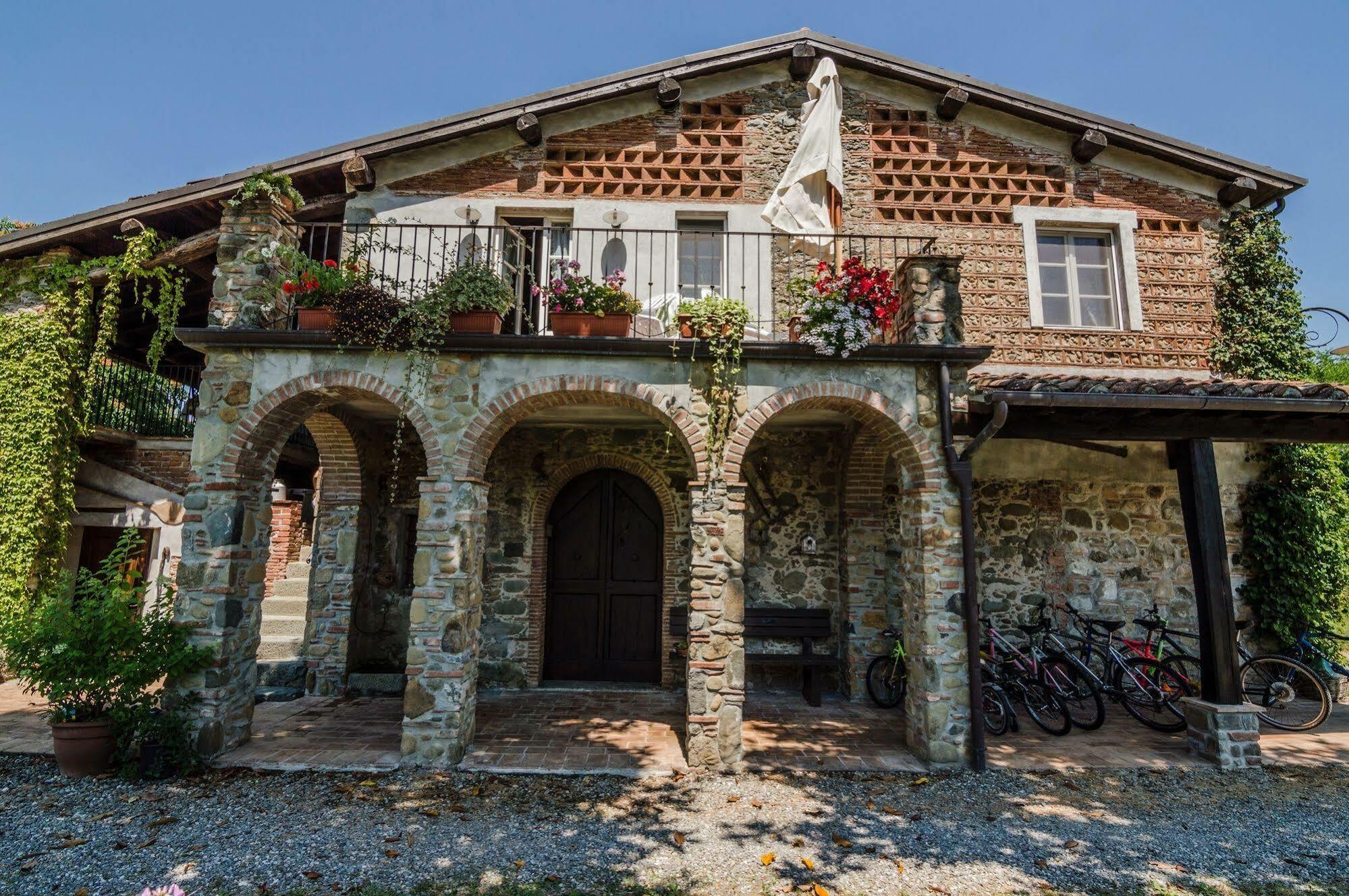 Agriturismo Chioi Barga Exteriör bild